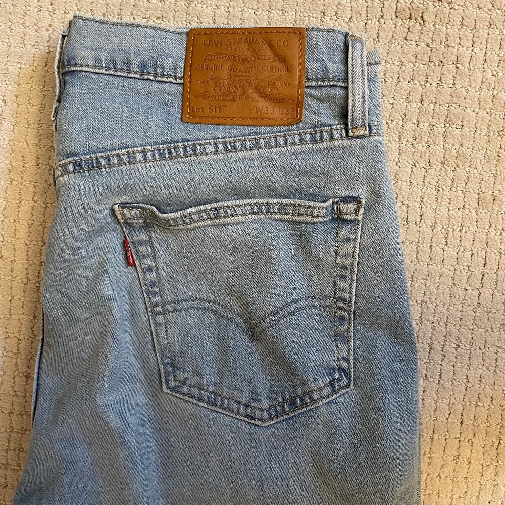 Levi's® Premium 511™ Slim Fit Men's Jeans (Color: Light Wash; Size: W 33 x L 32)